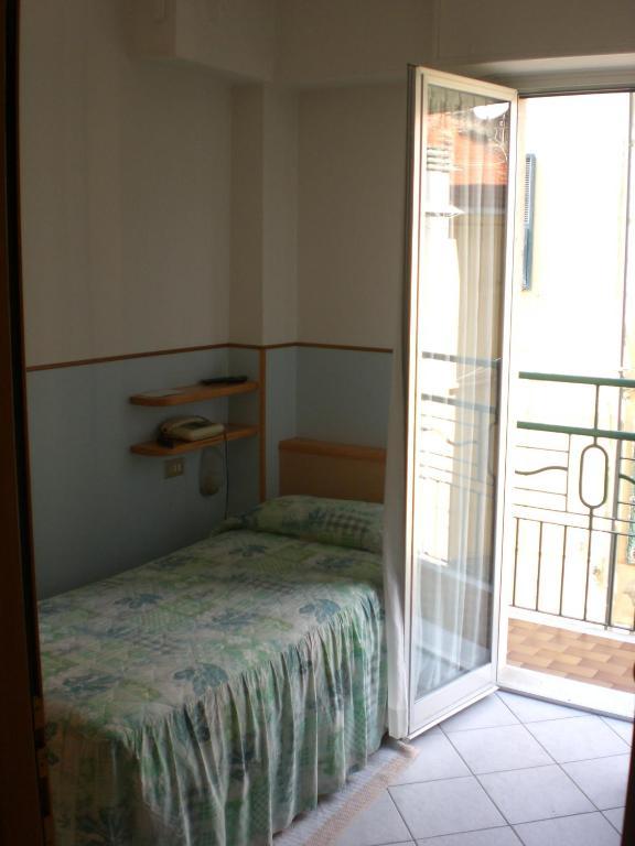 Hotel Ideal Arma di Taggia Quarto foto